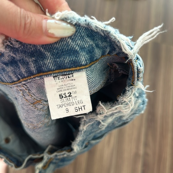 Levi Ripped denim - Picture 8 of 8